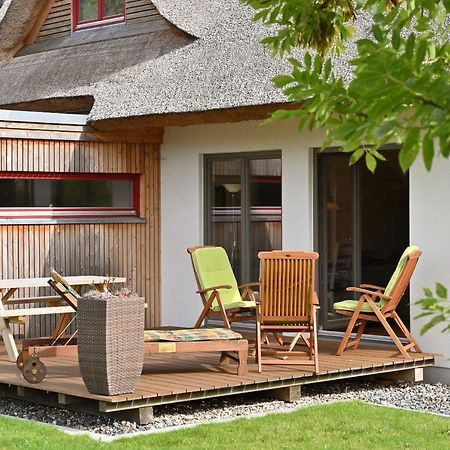 Villa Reetdachhaus "Treibholz" Wiek auf Rügen Esterno foto