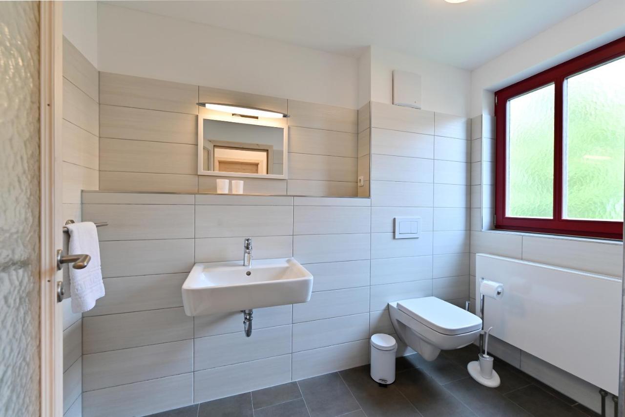 Villa Reetdachhaus "Treibholz" Wiek auf Rügen Esterno foto