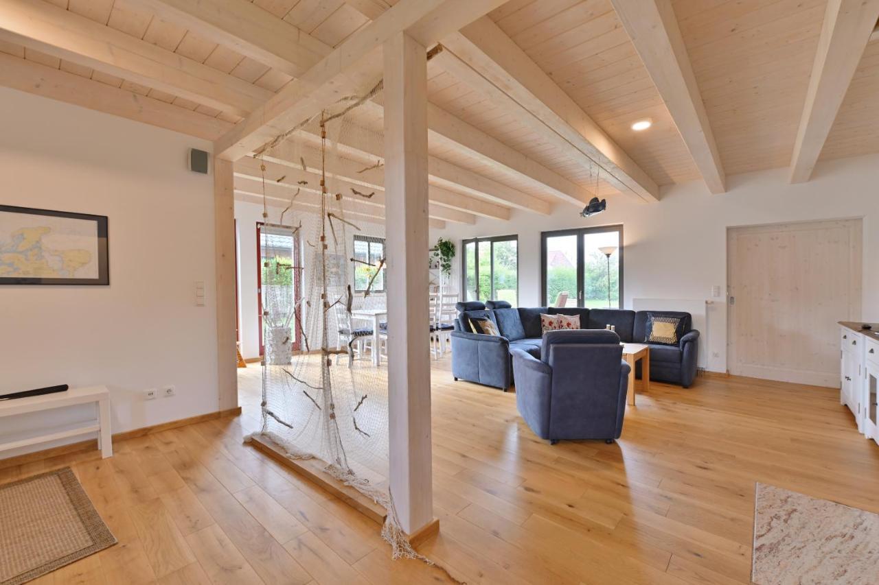 Villa Reetdachhaus "Treibholz" Wiek auf Rügen Esterno foto