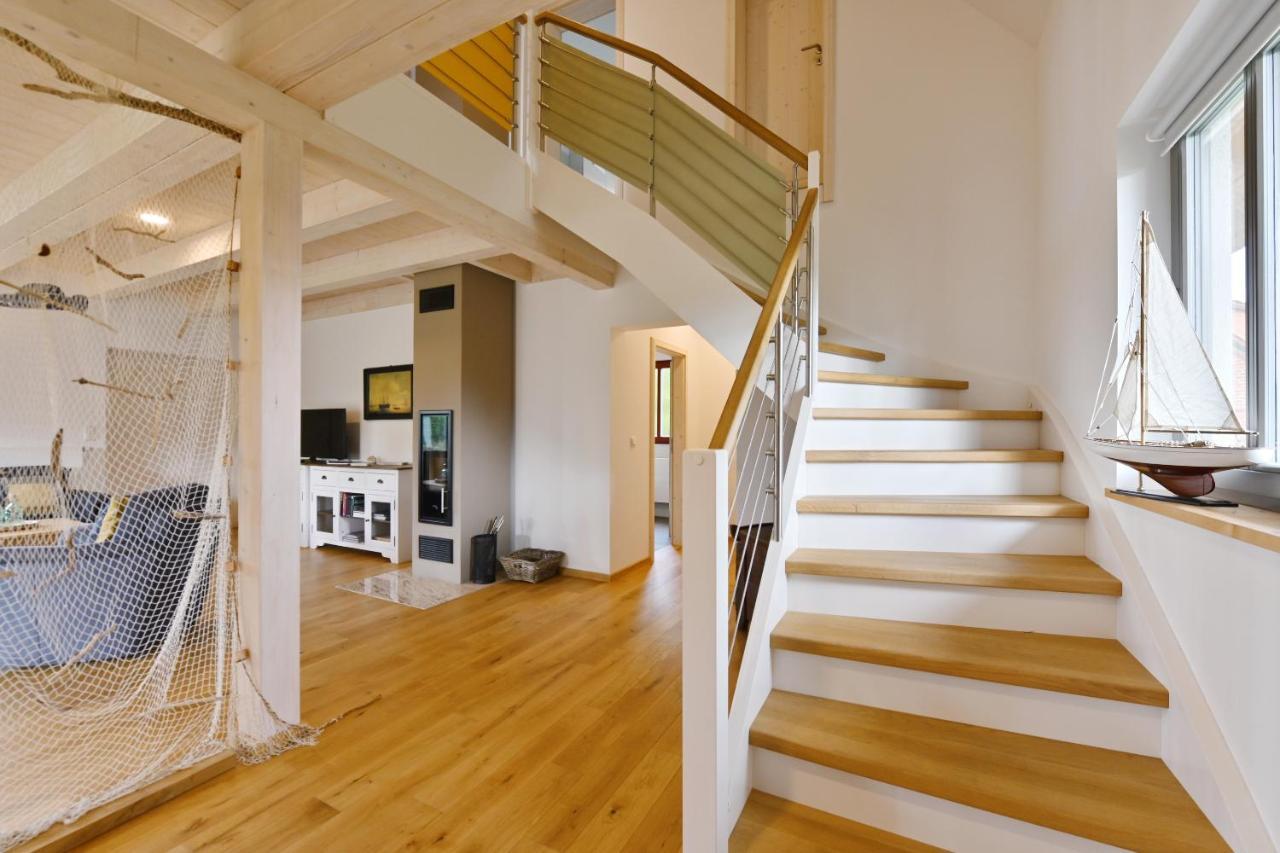 Villa Reetdachhaus "Treibholz" Wiek auf Rügen Esterno foto