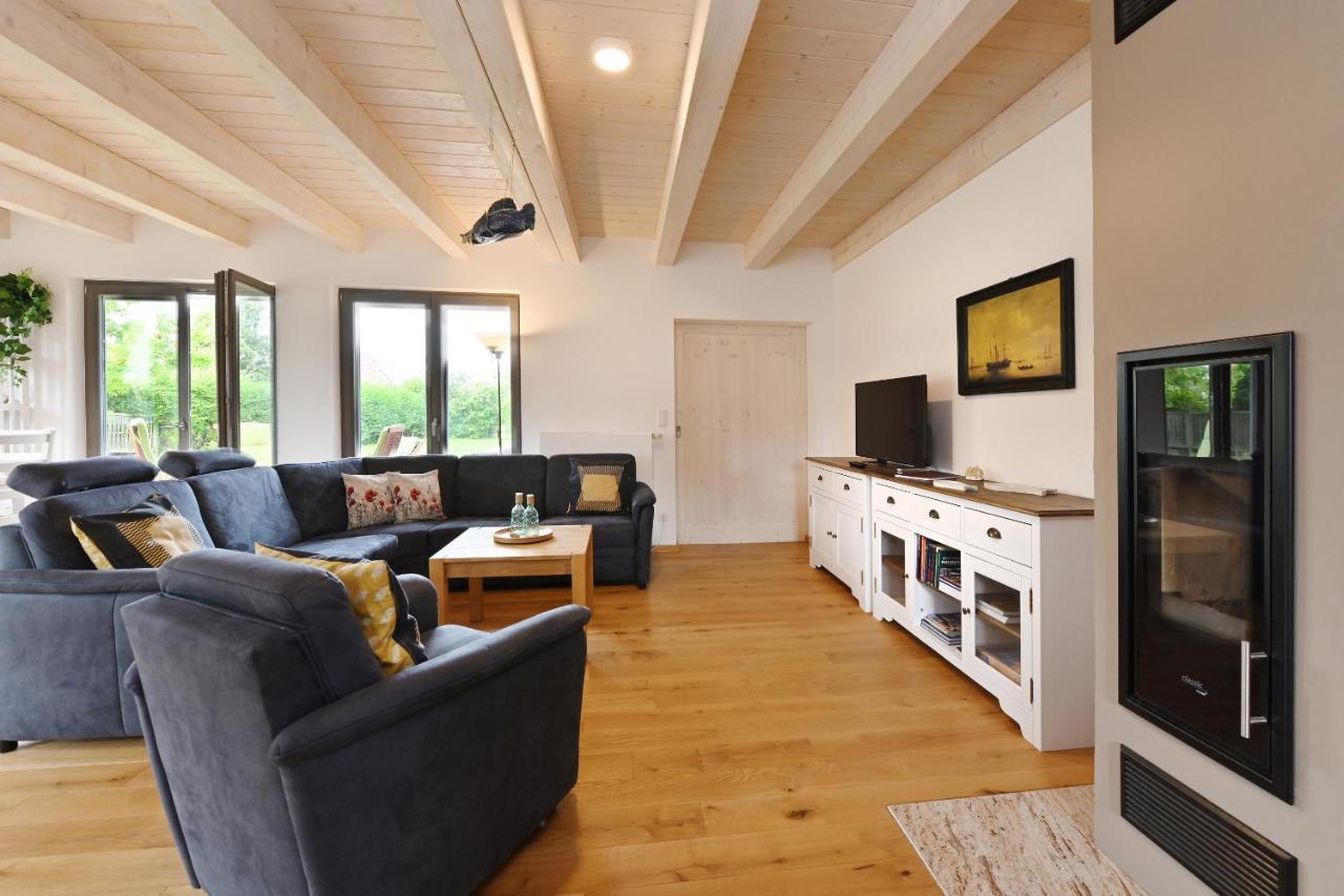 Villa Reetdachhaus "Treibholz" Wiek auf Rügen Esterno foto